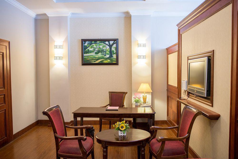 Junius Boutique 3* Shanghai